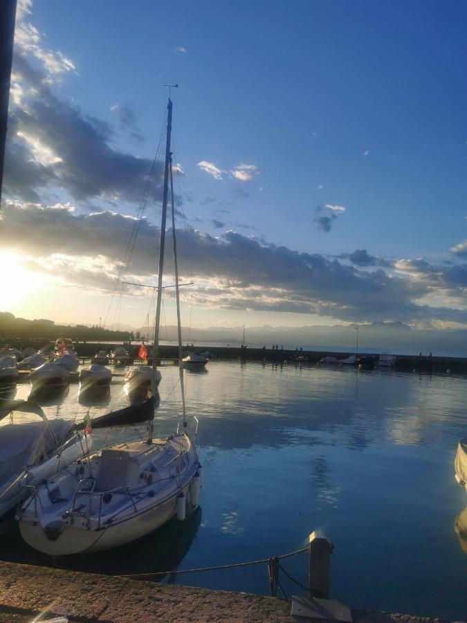 Sky And Lake Cavalcaselle Esterno foto